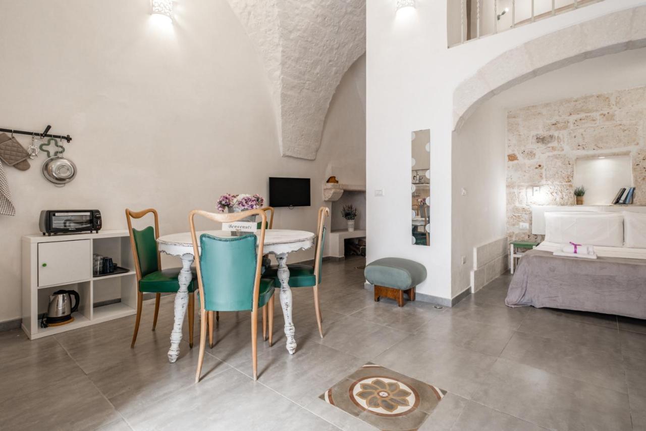 La Casa Nel Vico Pretty Apartment Ostuni Exterior photo